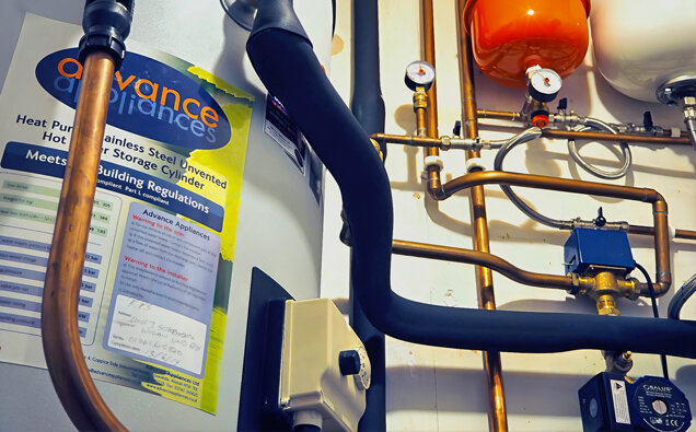 https://nollamarahotwater.com.au/uploads/2025/06/electric-hot-water-system-72670.jpg