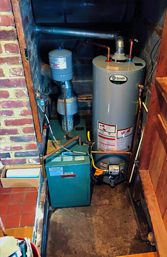 https://nollamarahotwater.com.au/uploads/2025/06/gas-hot-water-system-50310.jpg