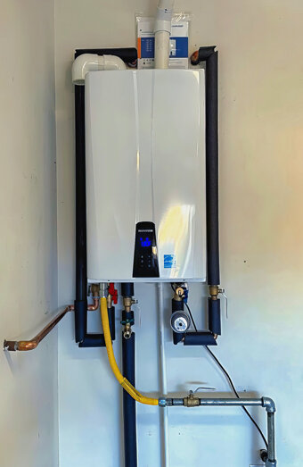 https://nollamarahotwater.com.au/uploads/2025/06/instant-hot-water-systems-63860.jpg